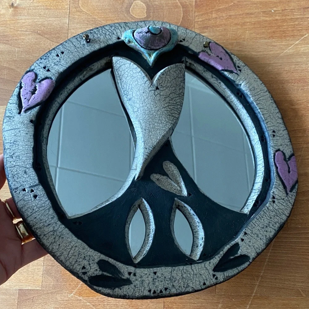 NWOT Artistic Folksy Heart Design Wall Mirror